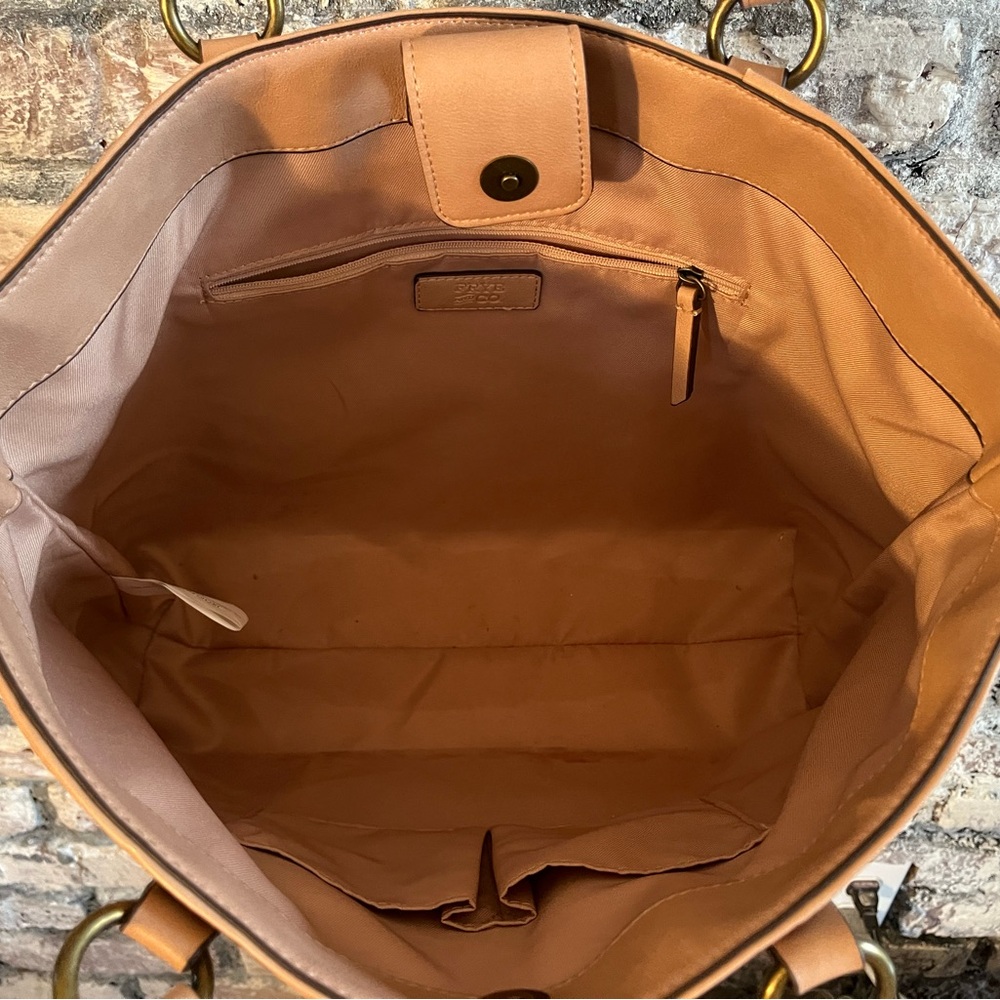 Frye & Co Chic Tan Woven Tote Bag Excellent New condition, lots of pockets🔥 - Picture 3 of 10